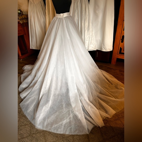 Alfred Angelo White Tulle Ball Skirt - Picture 2 of 2